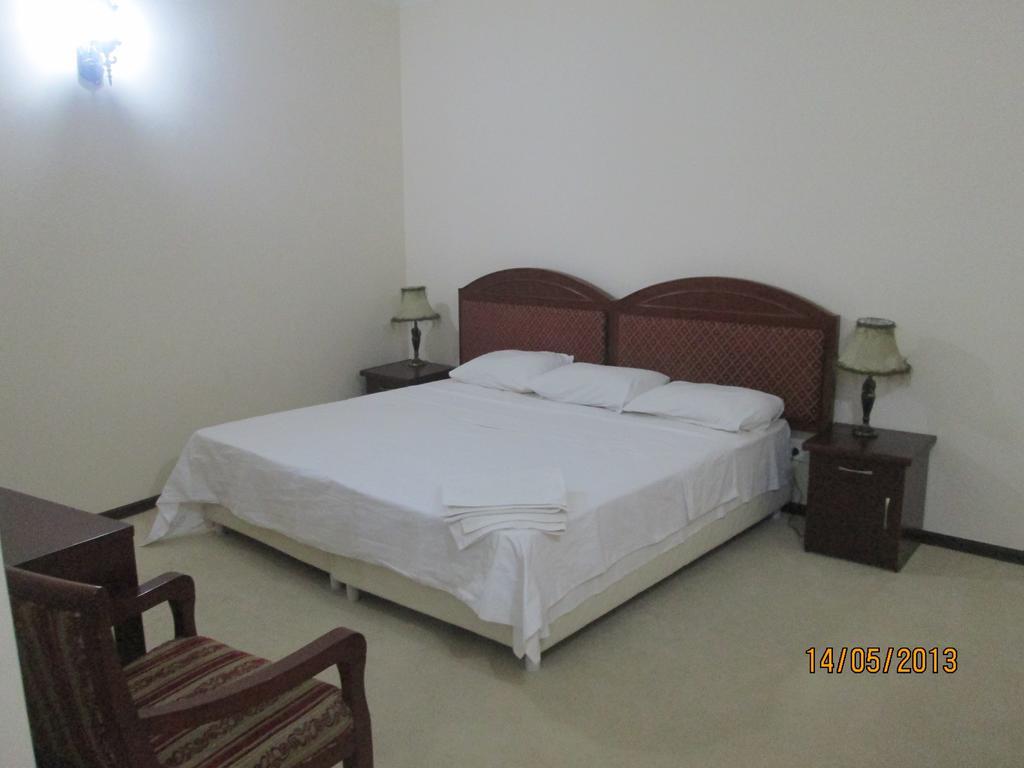 בוקורו Shoxtut Hotel חדר תמונה